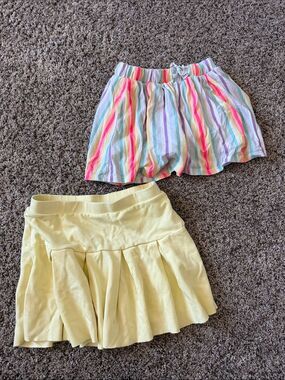 Girls Multi-Color Stripe Shorts & Pale Yellow Skirt Set